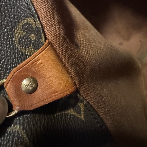 Louis Vuitton Tote ***Good condition *** - Picture 8 of 12